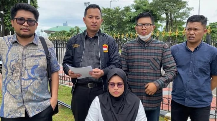 Kecelakaan Tragis! Nyawa Anak Melayang, Istri Kehilangan Kaki, Keluarga Mengadu ke DPR Tuntut Keadilan